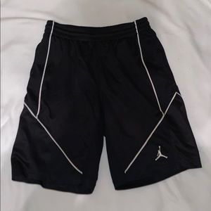 Nike jordan youth M shorts